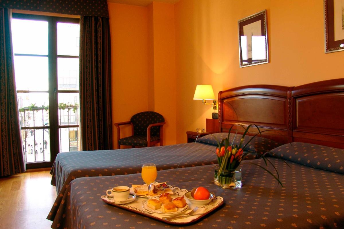 Exe Astur Plaza Hotel Astorga Exterior photo