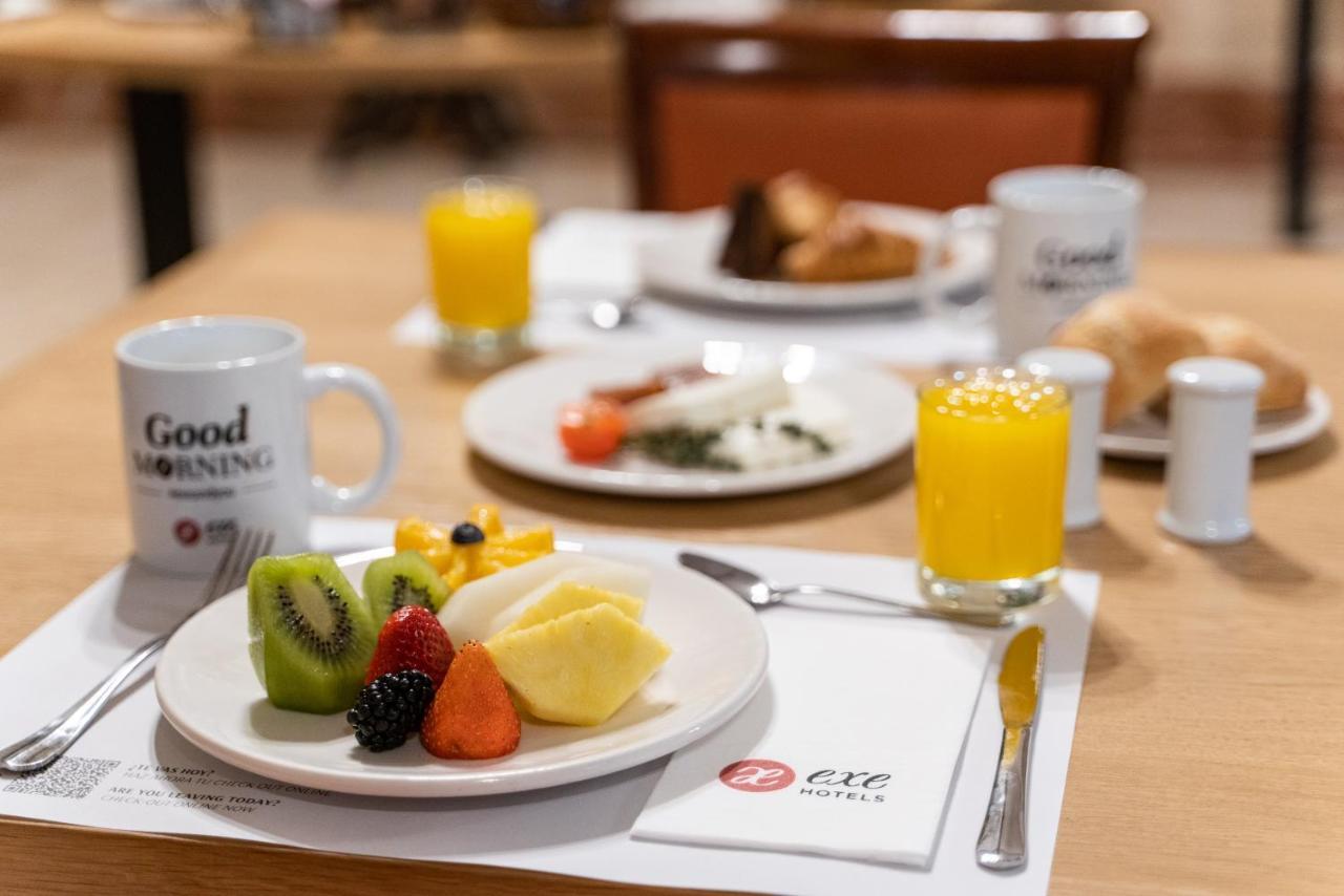 Exe Astur Plaza Hotel Astorga Exterior photo