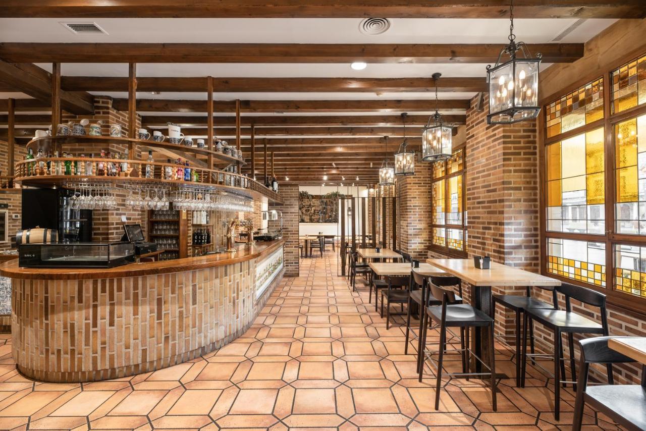 Exe Astur Plaza Hotel Astorga Exterior photo